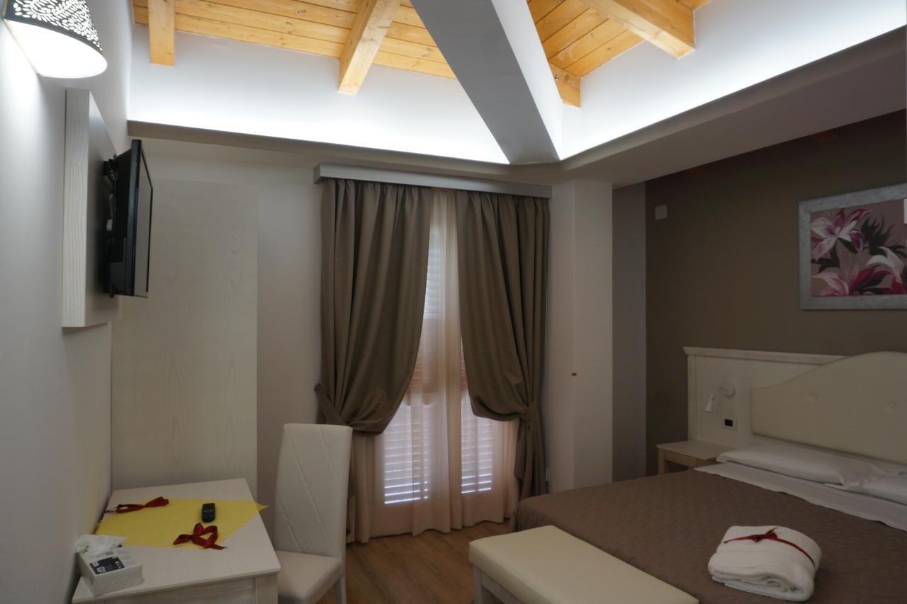Bed and Breakfast San Pietro à Mileto Extérieur photo