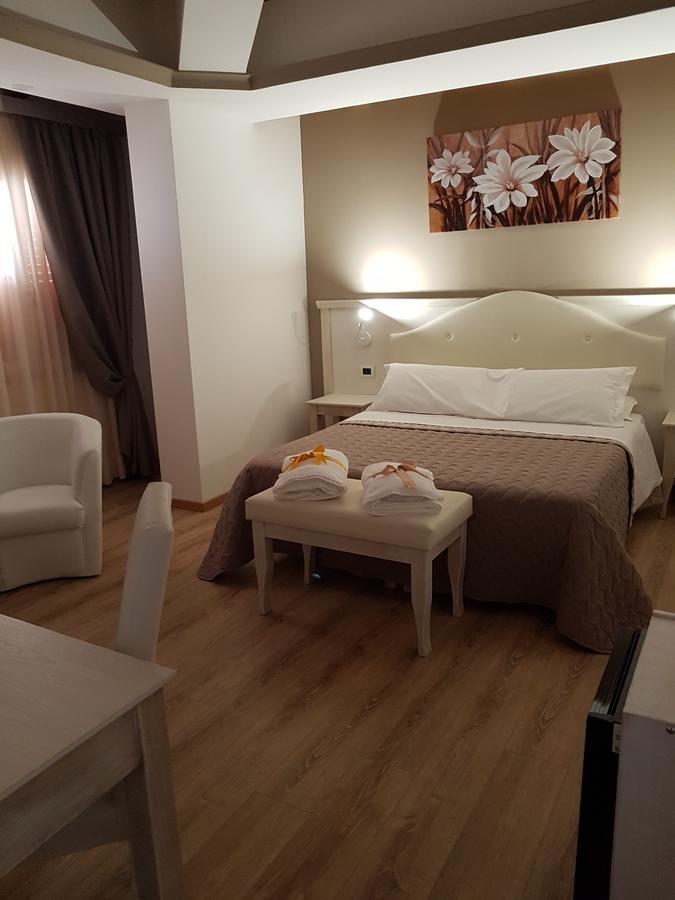 Bed and Breakfast San Pietro à Mileto Extérieur photo